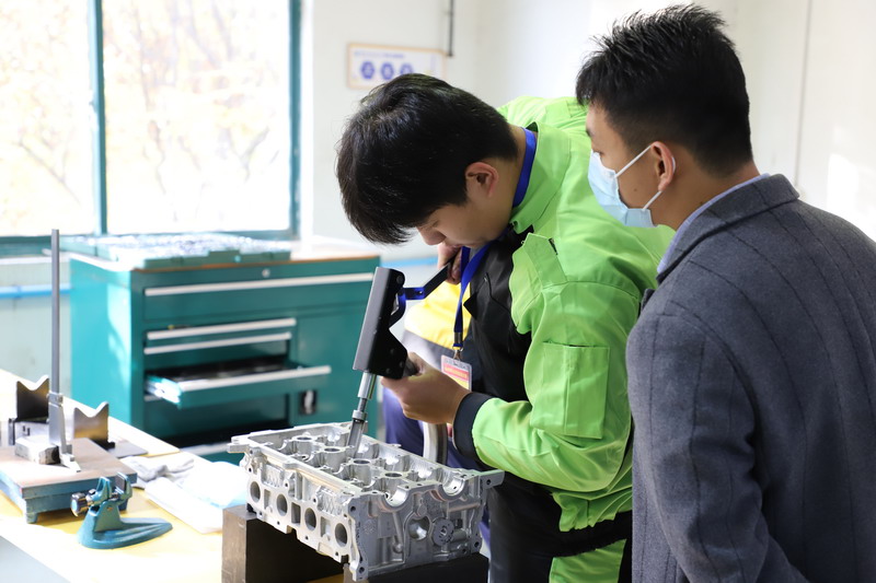 2022年徐州市職業(yè)學(xué)校汽車類項目和養(yǎng)老服務(wù)技能與社會照護類項目技能大賽在我校成功舉行